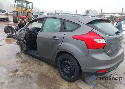 2012 Ford Focus Se z USA, uszkodzony, nr VIN 1FAHP3K24CL372545